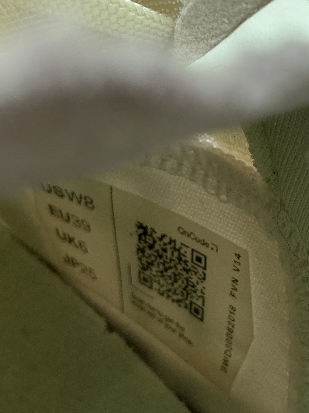 On Running Cloudpulse Women's Running Shoe — White with Lavender Accent 157 - Picture 7 of 7